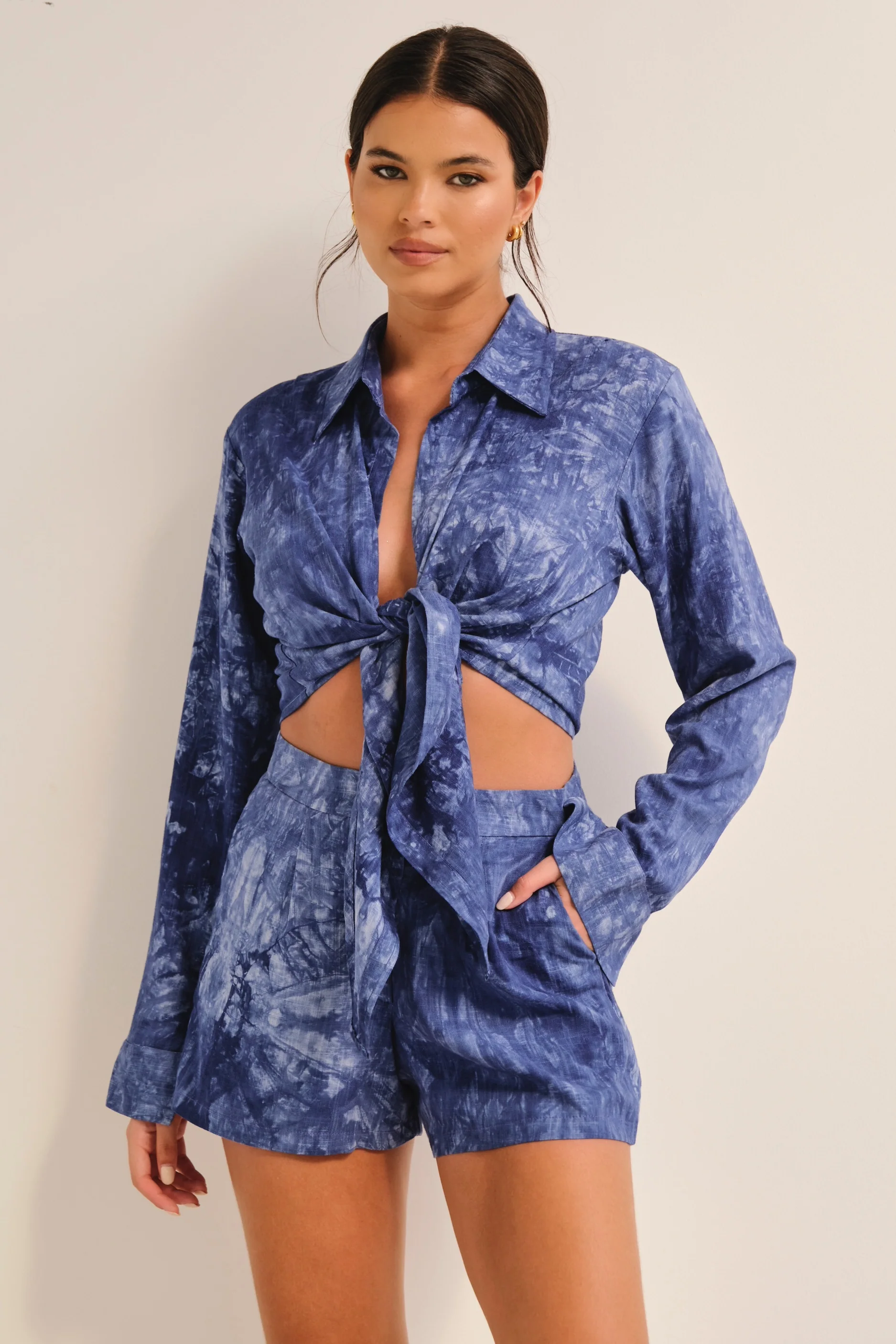 Aura Linen Tie Front Shirt Tie Dye Blue - Mc Mu