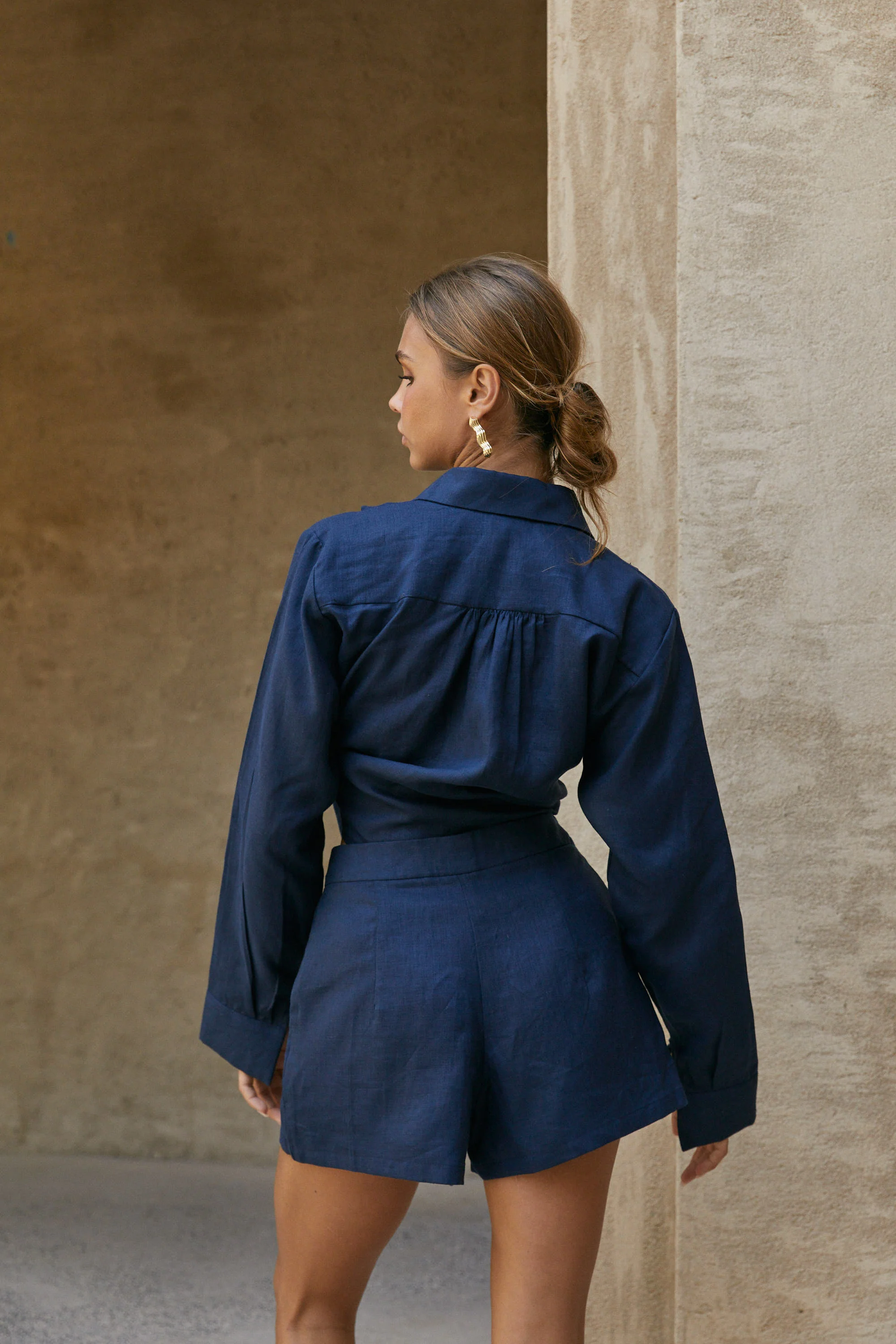 Aura Linen High Waisted Shorts Navy Blue - Mc Mu